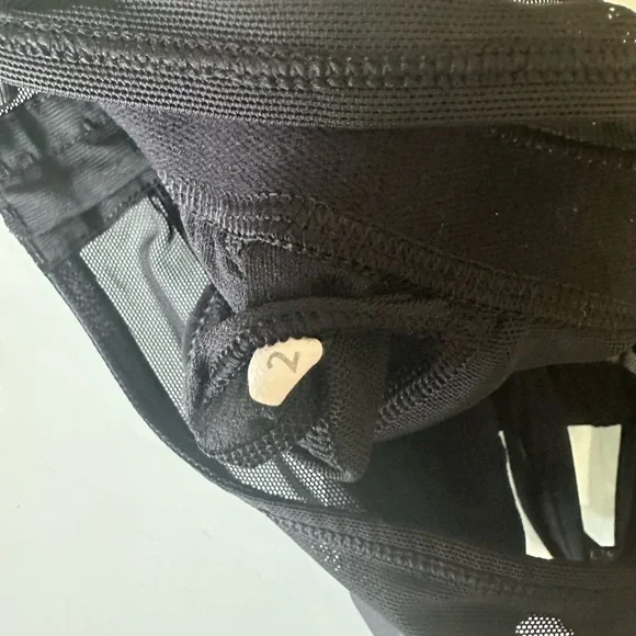 Lululemon Athletica Black Mesh Crop Top - Picture 4 of 5